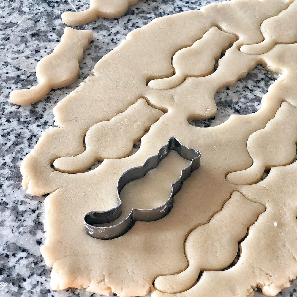 Molde de acero inoxidable para crear postres en forma de gato